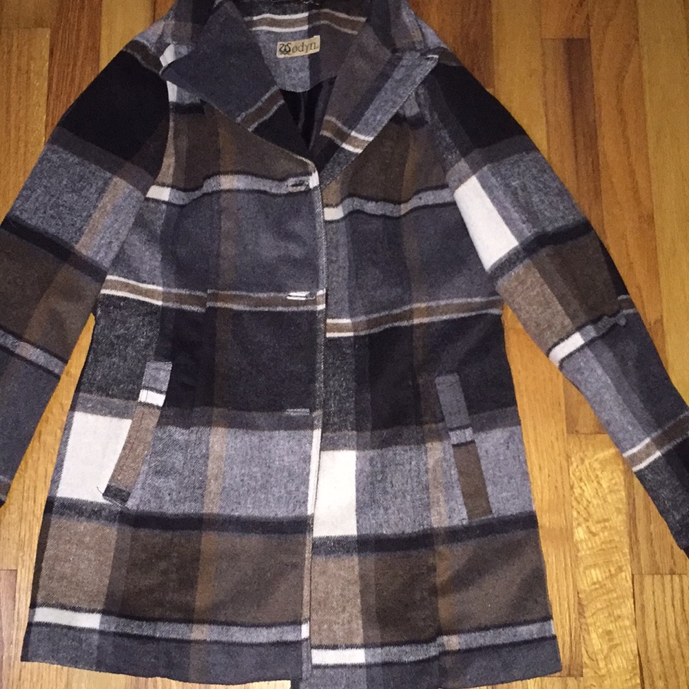 Plaid women’s coat